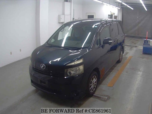 Toyota VOXY X L EDITION — фото 1