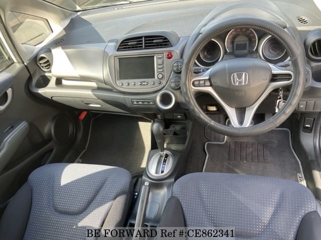 Honda FIT L — фото 3