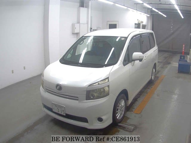 Toyota VOXY X L EDITION — фото 1