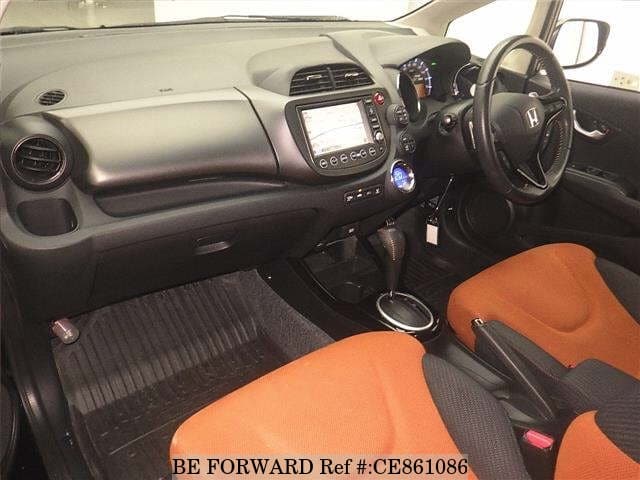 Honda FIT HYBRID RS — фото 4