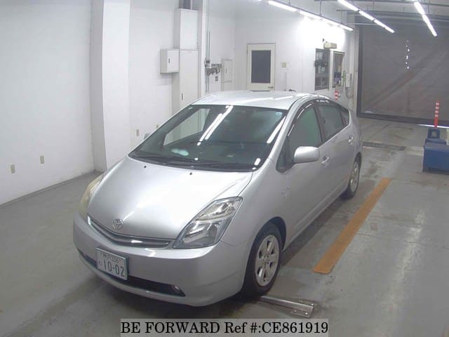 Toyota PRIUS HYBRID S — фото 1