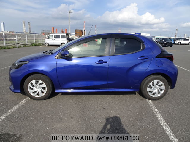 2021 Toyota Yaris, photo 2 of 3