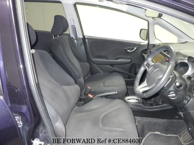 Honda FIT RS — фото 4
