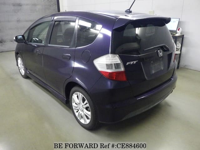 Honda FIT RS — фото 2