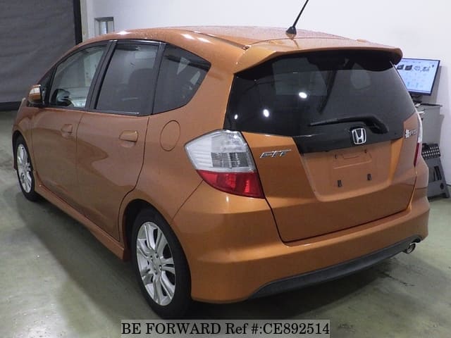 Honda FIT RS — фото 2