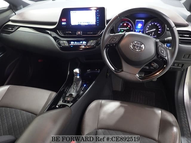 Toyota C-HR HYBRID G — фото 3