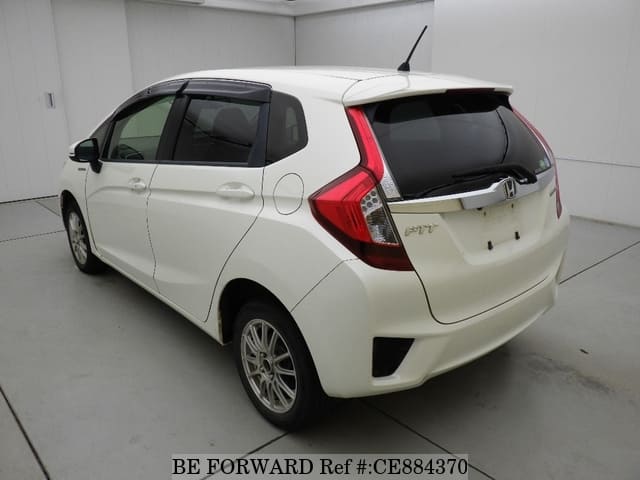 Honda FIT HYBRID F PACKAGE — фото 2