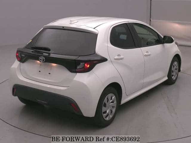 Toyota YARIS X — фото 2