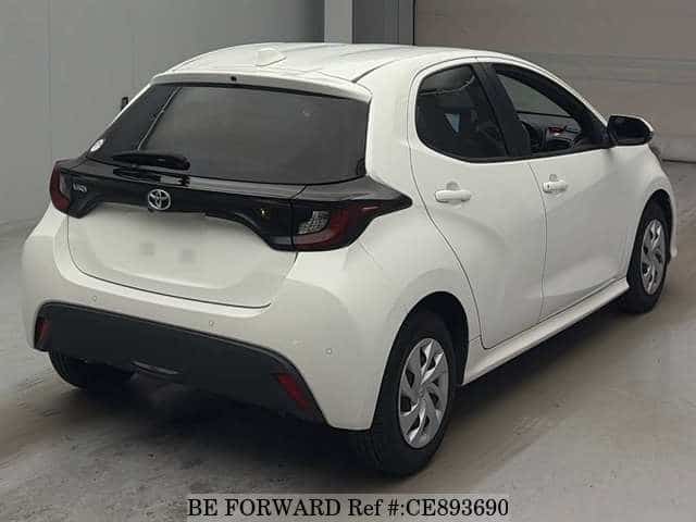 Toyota YARIS X — фото 2