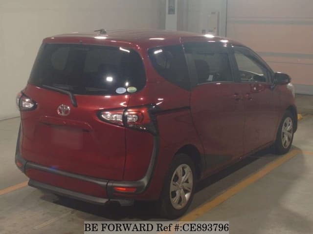 Toyota SIENTA — фото 2