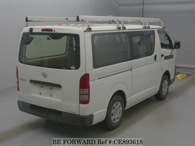 Toyota HIACE VAN DX — фото 2
