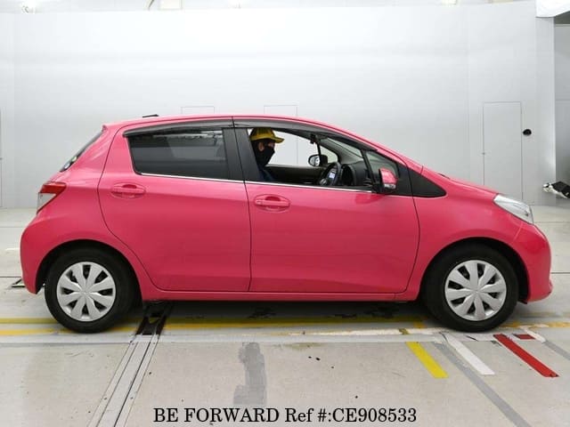Toyota VITZ JEWELA — фото 3