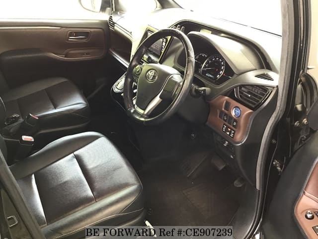 Toyota ESQUIRE HYBRID GI — фото 3