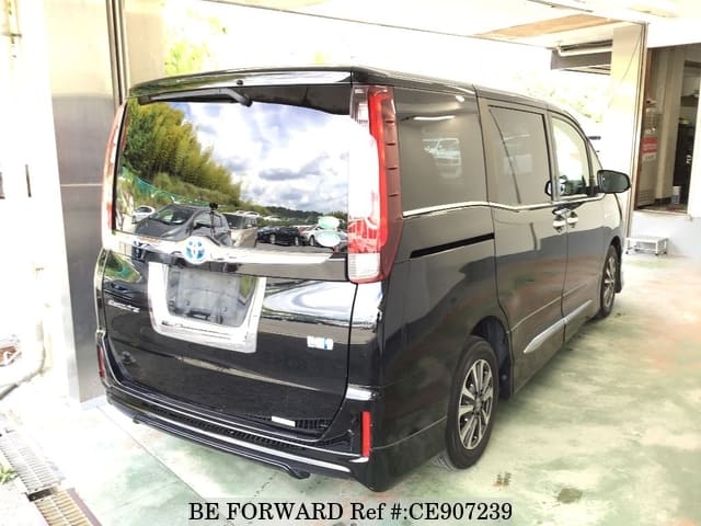 Toyota ESQUIRE HYBRID GI — фото 2