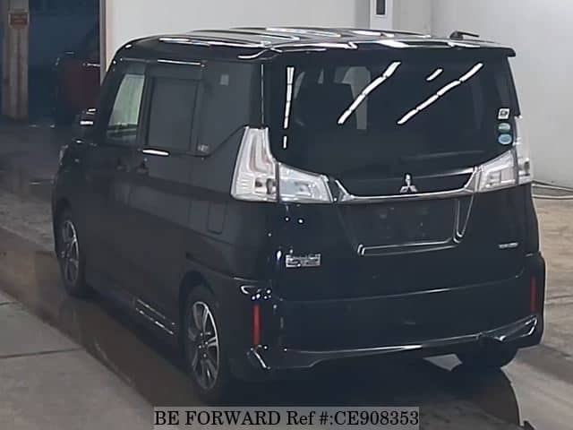 MITSUBISHI DELICA D2 CUSTOM HYBRID MV — фото 4