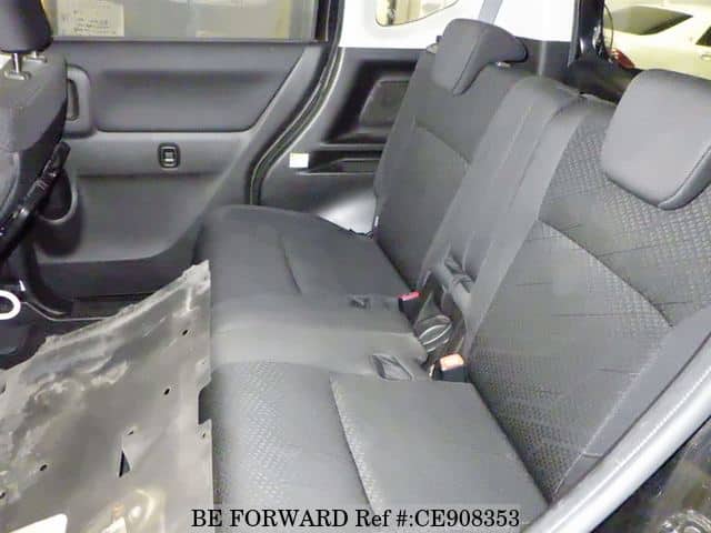 MITSUBISHI DELICA D2 CUSTOM HYBRID MV — фото 5
