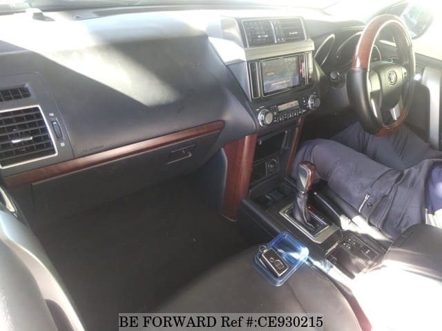 Toyota LAND CRUISER PRADO TX L PACKAGE — фото 3