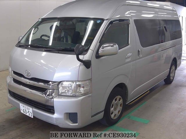 Toyota HIACE WAGON GRAND CABIN — фото 1