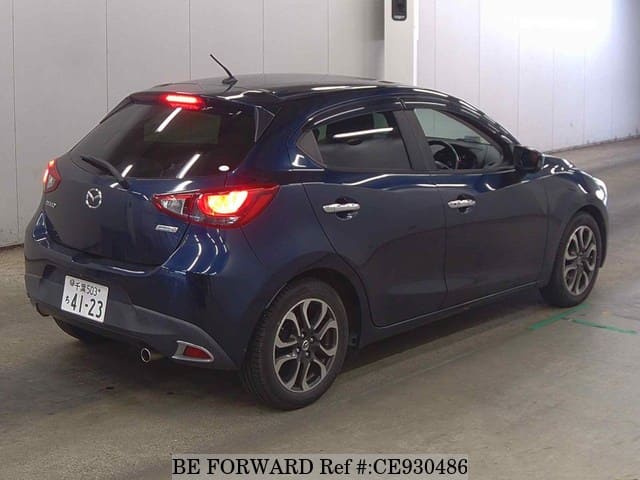 Mazda DEMIO XD TOURING — фото 2