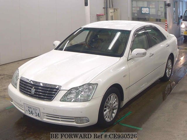 Toyota CROWN ROYAL SALOON — фото 1
