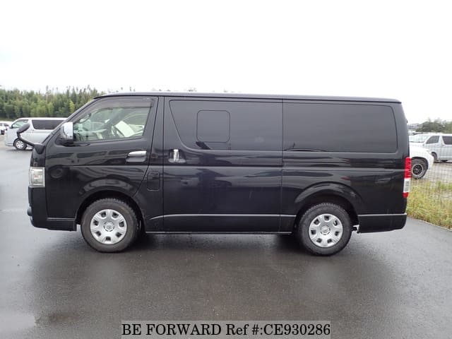 2021 Toyota Hiace, photo 2 of 3