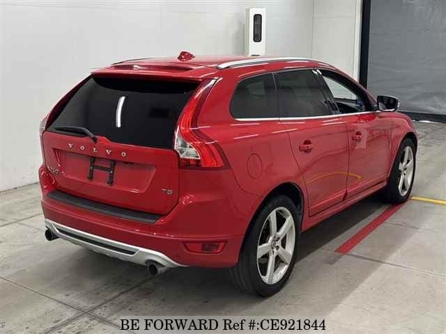 VOLVO XC60 T5 LE — фото 2