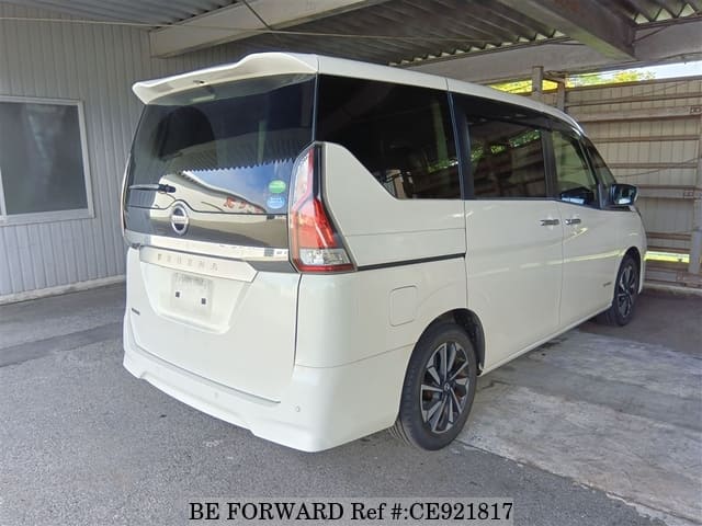 2020 Nissan Serena, photo 2 of 3