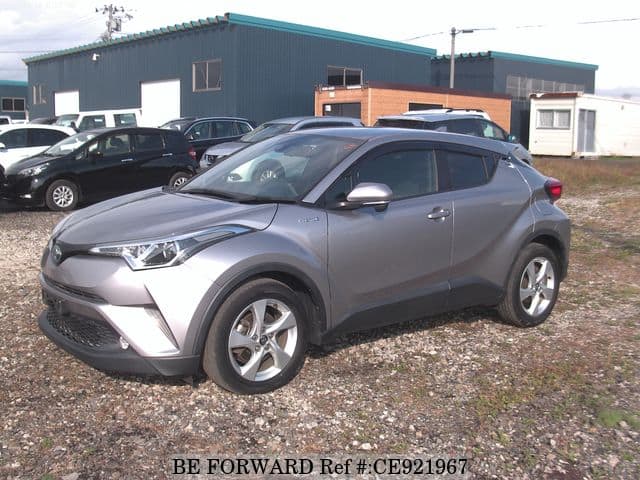 Toyota C-HR HYBRID S — фото 1