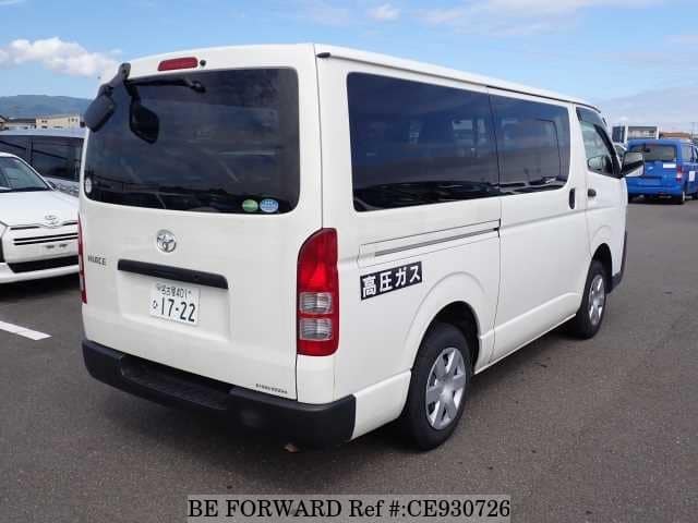 Toyota HIACE VAN DX — фото 2