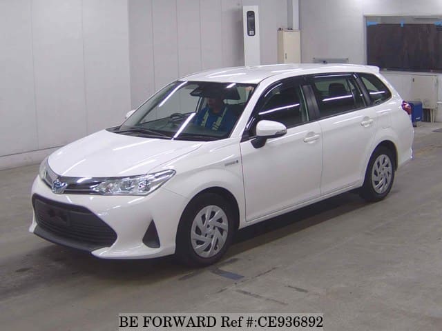 Toyota COROLLA FIELDER HYBRID — фото 1