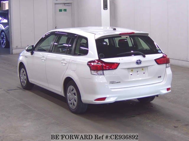 Toyota COROLLA FIELDER HYBRID — фото 4