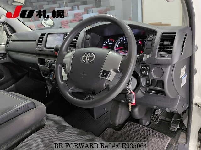 2019 Toyota Hiace, photo 3 of 3
