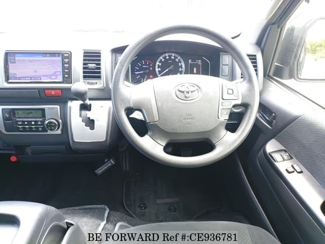 2020 Toyota Hiace, photo 3 of 3