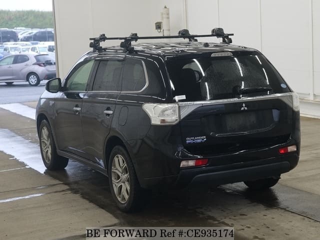 MITSUBISHI OUTLANDER PHEV G PREMIUM PACKAGE — фото 2