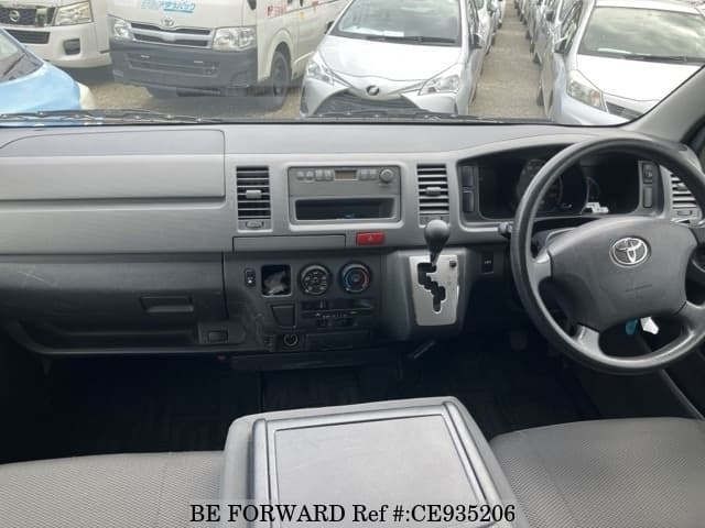 Toyota HIACE VAN DX B TYPE — фото 3