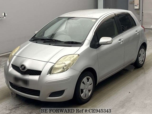 Toyota VITZ F — фото 1