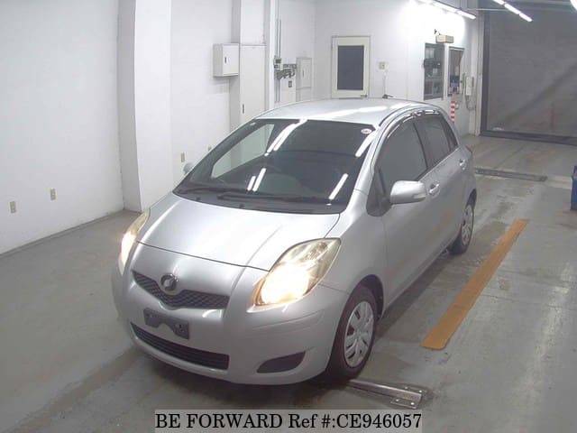 Toyota VITZ F — фото 1