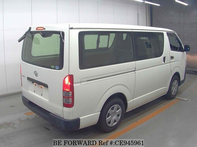 Toyota HIACE VAN LONG DX — фото 2