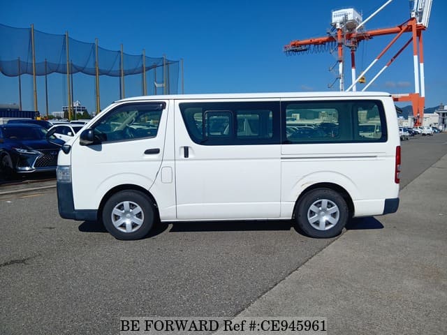 2019 Toyota Hiace, photo 2 of 3