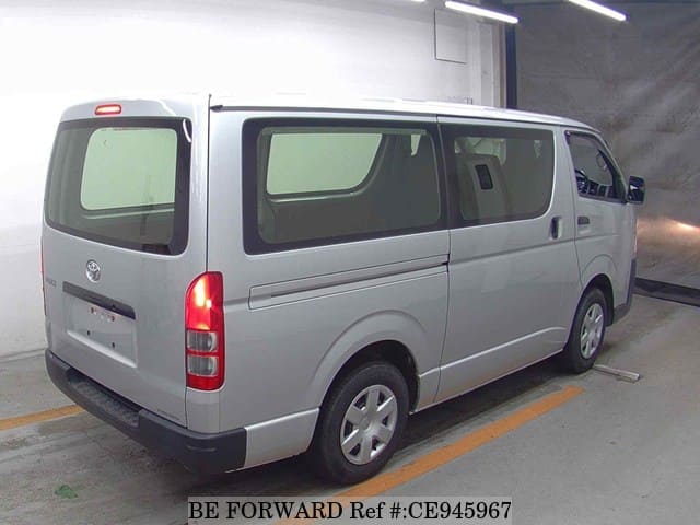 Toyota HIACE VAN LONG DX — фото 2