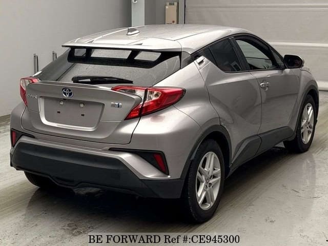 2022 Toyota C-hr, photo 2 of 2