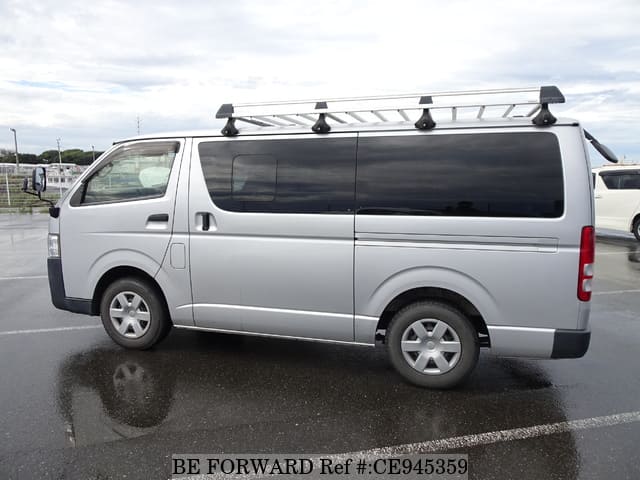 2019 Toyota Regiusace, photo 2 of 3