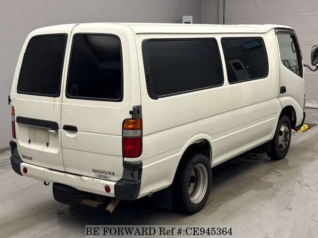Toyota TOYOACE ROUTE VAN — фото 2