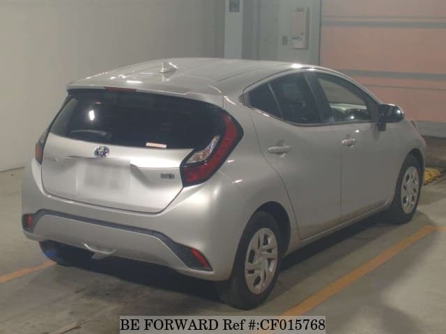 2022 Toyota Aqua, photo 2 of 2