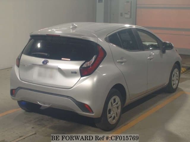 2022 Toyota Aqua, photo 2 of 2