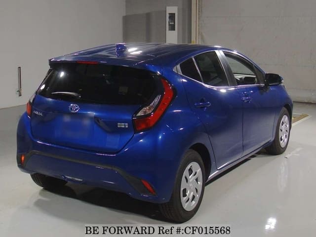2022 Toyota Aqua, photo 2 of 2