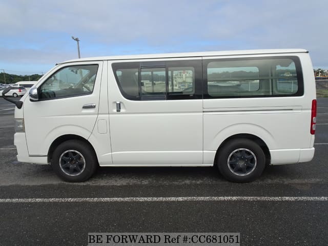 2019 Toyota Hiace, photo 2 of 3