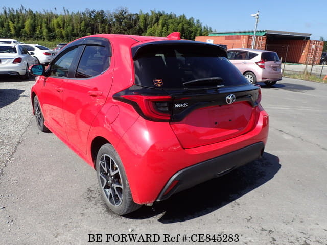 2021 Toyota Yaris, photo 3 of 3