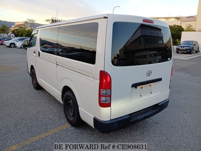 2021 Toyota Hiace, photo 3 of 3