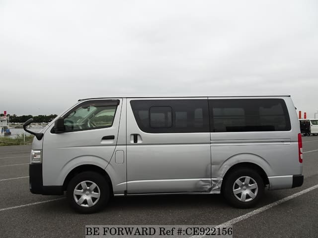 2022 Toyota Hiace, photo 2 of 3